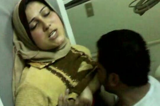  XXX - egyptian doctor having sex