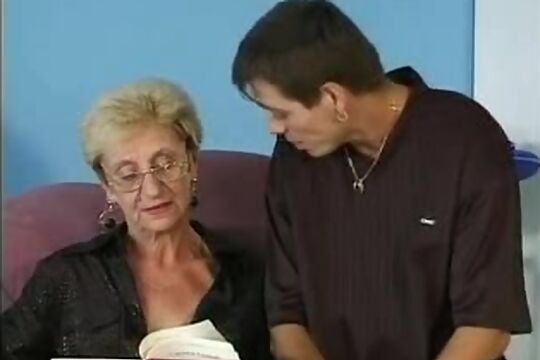  XXX - Slim Old Gran Still Needs Youthful 10-Pounder !